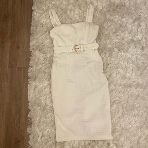 Nwt white dress size 6